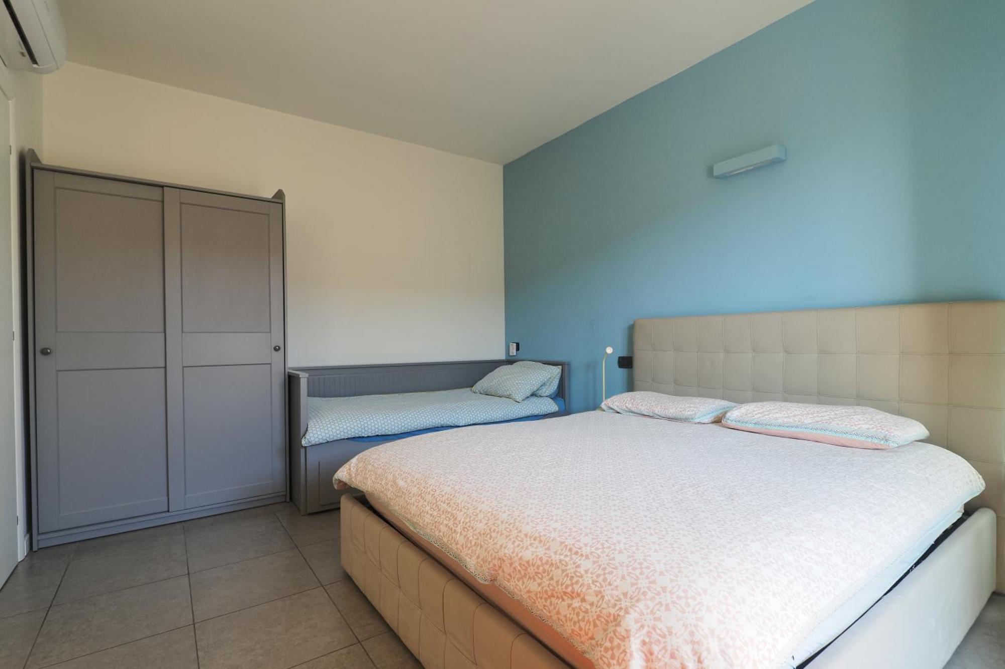 City Center - Modern Flat With Free Parking And Wifi - Apt A Бергамо Екстер'єр фото