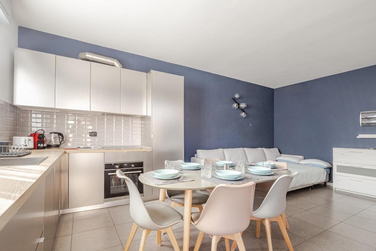 City Center - Modern Flat With Free Parking And Wifi - Apt A Бергамо Екстер'єр фото