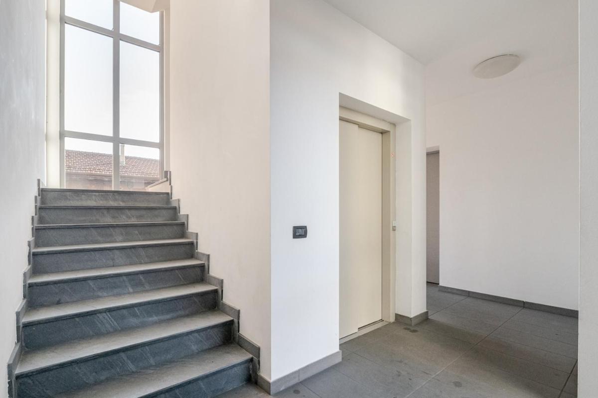 City Center - Modern Flat With Free Parking And Wifi - Apt A Бергамо Екстер'єр фото