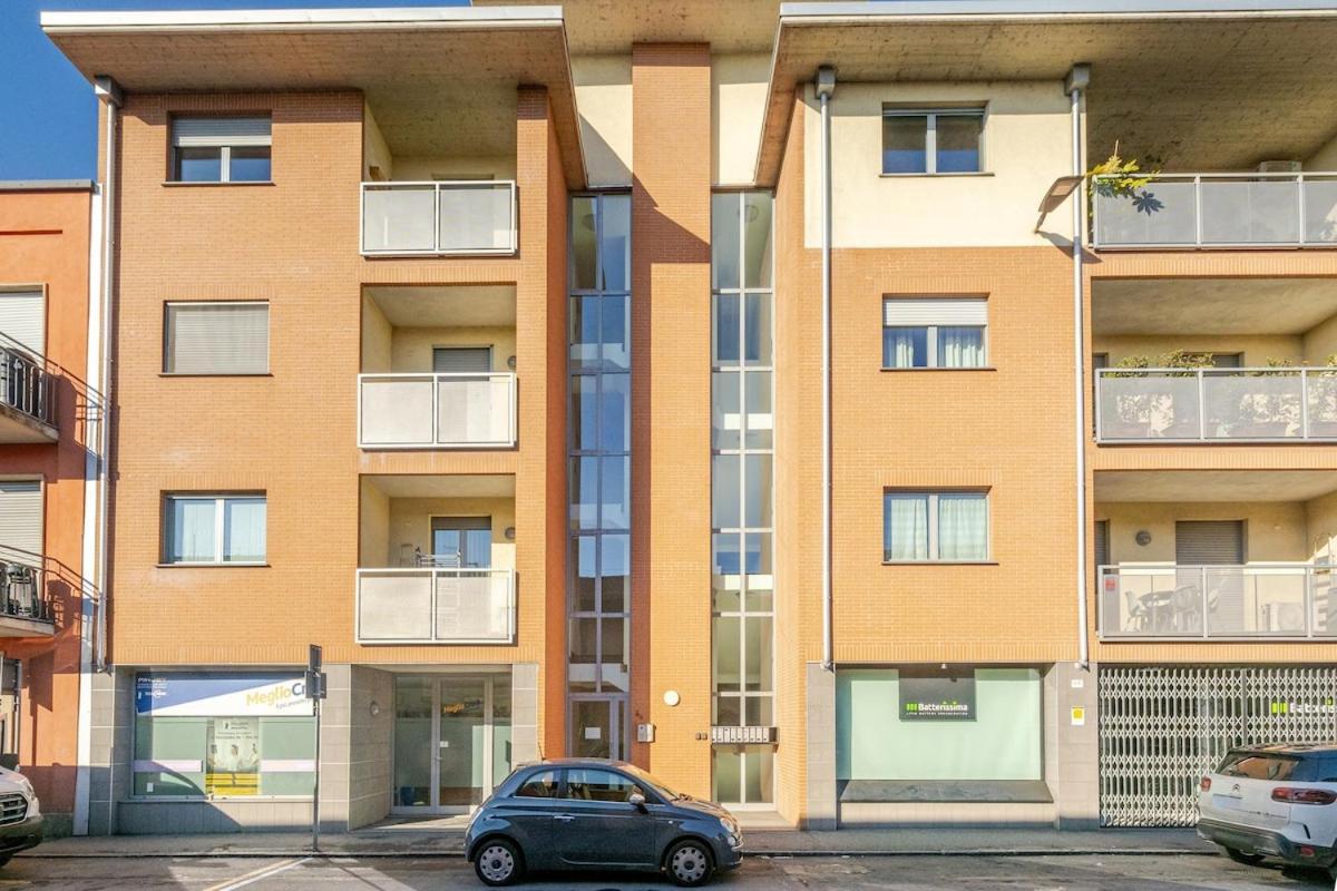 City Center - Modern Flat With Free Parking And Wifi - Apt A Бергамо Екстер'єр фото