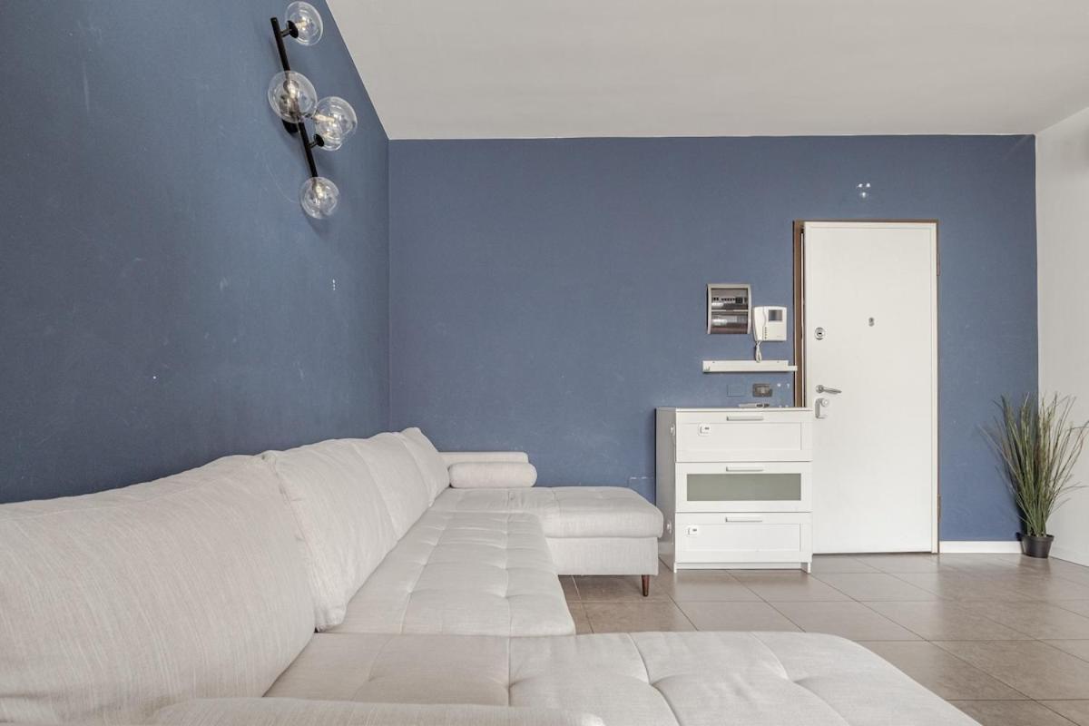 City Center - Modern Flat With Free Parking And Wifi - Apt A Бергамо Екстер'єр фото